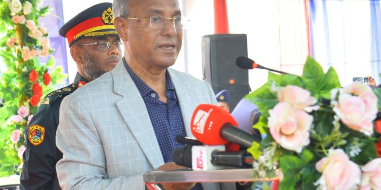 কারাগারে বন্দিদের নিরাপত্তার পাশাপাশি মানবাধিকার নিশ্চিত করতে হবে- স্বরাষ্ট্র উপদেষ্টা