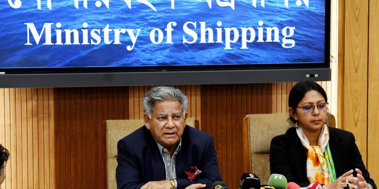নৌখাতে যুগান্তকারী অগ্রগতি:বন্দর উন্নয়ন, নৌযোগাযোগ সম্প্রসারণ ও শিপিং খাতে রেকর্ড সাফল্যের চিত্র তুলে ধরলেন নৌপরিবহন উপদেষ্টা