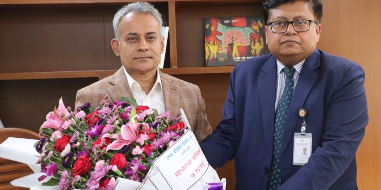 অপচয় রোধ, দায়বদ্ধতা নিশ্চিতকরণ এবং দুর্নীতিমুক্ত জনবান্ধব মন্ত্রণালয় গড়ে তোলাই লক্ষ্য :নৌপরিবহন, সড়ক পরিবহন ও সেতু এবং রেলপথ মন্ত্রী শেখ রবিউল আলম