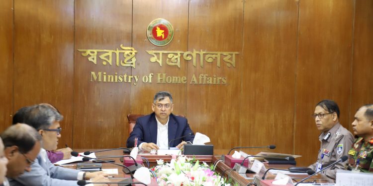 পুলিশের কাজে অবৈধভাবে কেউ বাধা দিতে পারবে না- স্বরাষ্ট্রমন্ত্রী