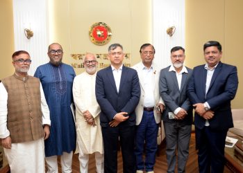 স্বরাষ্ট্রমন্ত্রীর সঙ্গে নবনিযুক্ত ছয় সিটি প্রশাসকের সৌজন্য সাক্ষাৎ