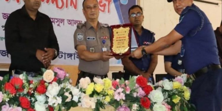 টাঙ্গাইল জেলার শ্রেষ্ঠ ওসি হলেন আব্দুল্লাহ আল মামুন
