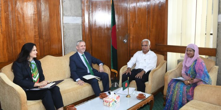 আন্তর্জাতিক শ্রম সংস্থা (ILO)-এর কান্ট্রি ডিরেক্টর ম্যাক্স টুননের নেতৃত্বে একটি প্রতিনিধিদলের সাথে সমাজকল্যাণ মন্ত্রীর সাক্ষাৎ 