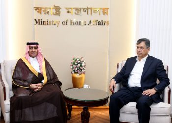 স্বরাষ্ট্রমন্ত্রীর সঙ্গে সৌদি রাষ্ট্রদূতের সৌজন্য সাক্ষাৎ