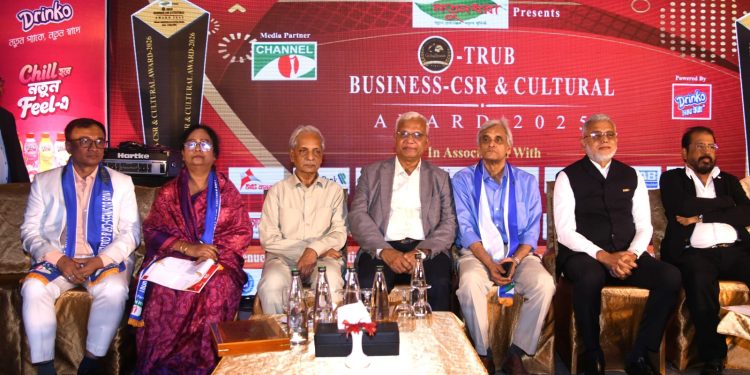 গুণীজনদের সম্মানিত করলে শুধু তাদের ব্যক্তিগত সম্মান বৃদ্ধি পায় না, বরং সমাজের বিভিন্ন উন্নয়নমূলক ক্ষেত্রেও ইতিবাচক প্রভাব পড়ে-অধ্যাপক ডাঃ এজেডএম জাহিদ হোসেন 