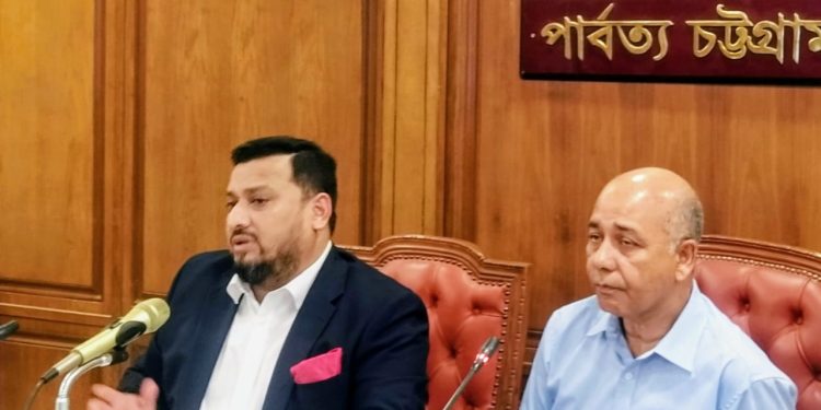 পার্বত্যের কৃষকদের বাজারজাতকৃত পণ্যে পরিবহন পারিশ্রমিক যোগ করে পণ্য মূল্য নির্ধারণ করুন: প্রতিমন্ত্রী ব্যারিস্টার মীর হেলাল এমপি