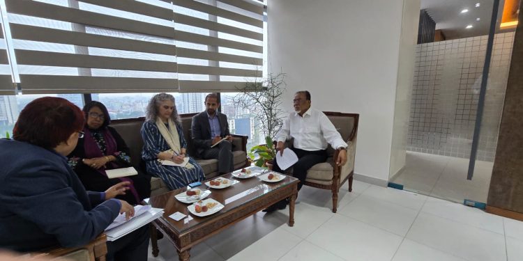 মাননীয় প্রধানমন্ত্রীর জনপ্রশাসন মন্ত্রণালয় বিষয়ক উপদেষ্টা (মন্ত্রী পদমর্যাদা) এর সাথে ঢাকাস্থ ব্রিটিশ হাইকমিশনের প্রতিনিধি দলের সাক্ষাৎ