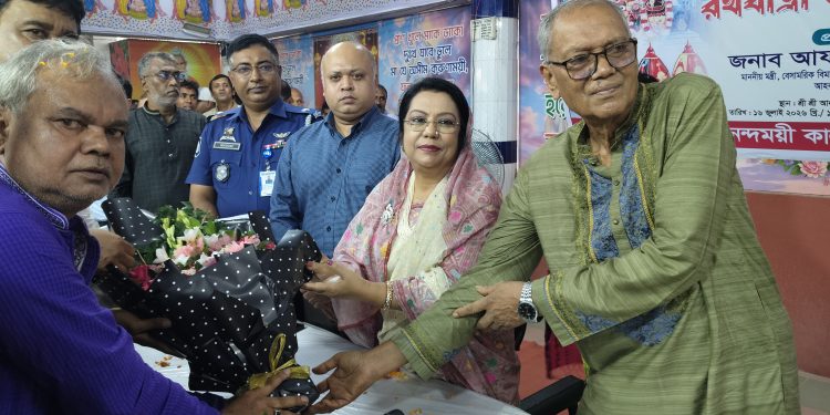 মানিকগঞ্জে রথযাত্রার উদ্বোধন করলেন বেসামরিক বিমান পরিবহন ও পর্যটন মন্ত্রী
