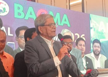 সংকট কাটিয়ে অর্থনীতি ঘুরে দাঁড়াবে, পোশাক শিল্প হবে সহযাত্রী: স্থানীয় সরকার মন্ত্রী