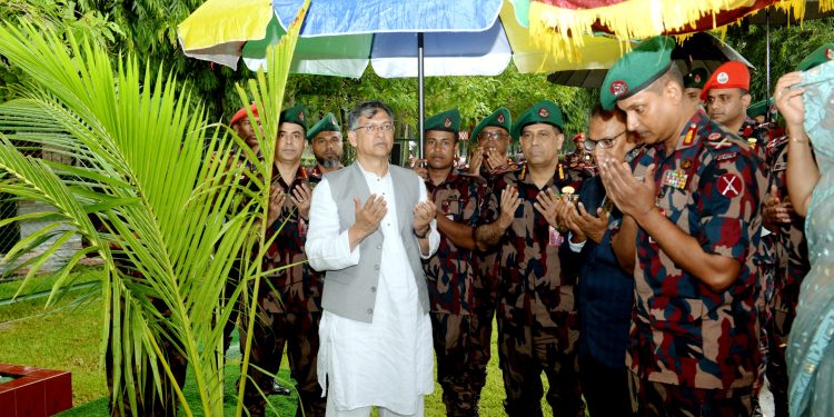 সীমান্ত নিরাপত্তায় প্রযুক্তিগত সক্ষমতা বৃদ্ধি এবং পেশাদারিত্ব বজায় রাখতে বিজিবি’র প্রতি স্বরাষ্ট্রমন্ত্রীর নির্দেশ