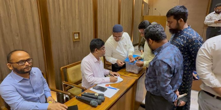 লটারির মাধ্যমে গণপূর্ত অধিদপ্তরের ৭৬৭ জন উপ-সহকারী প্রকৌশলীকে বদলি